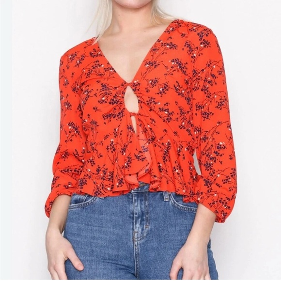Topshop Betty Floral Print Keyhole Blouse - Picture 6 of 12